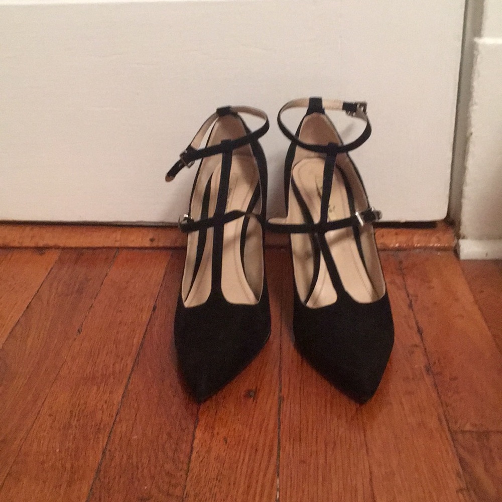 Strappy black Zara heels